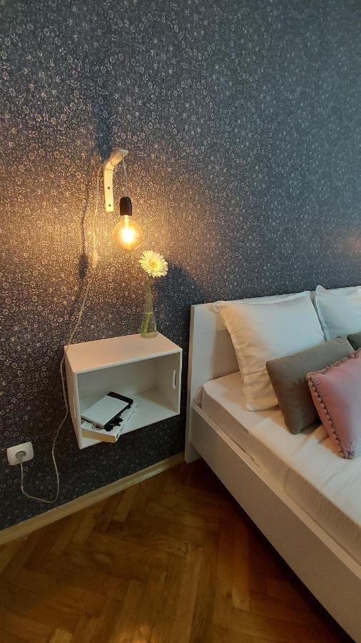 Inner City Two Bedroom Apartment สโกเปีย ภายนอก รูปภาพ